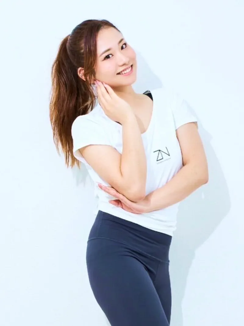 トレーナー AYU（アユ）